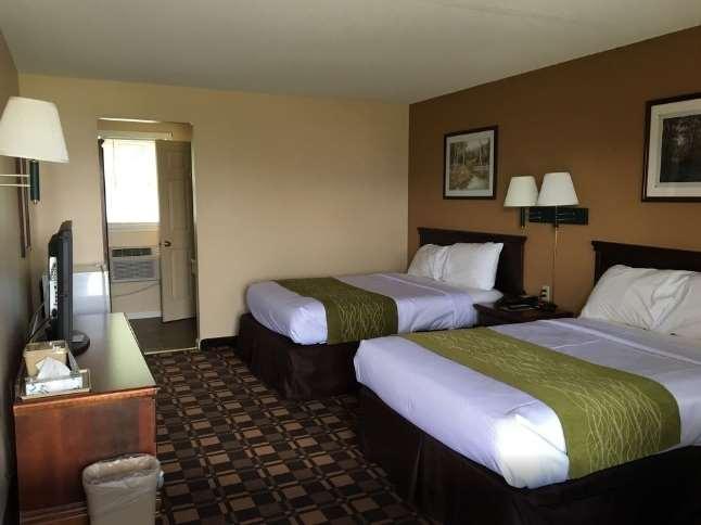 Cabot Inn & Suites Ланкастър Стая снимка