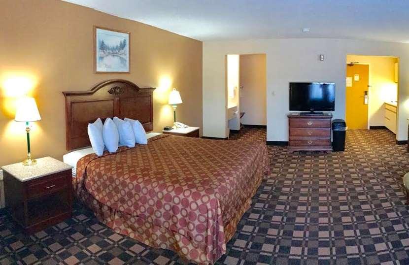 Cabot Inn & Suites Ланкастър Стая снимка