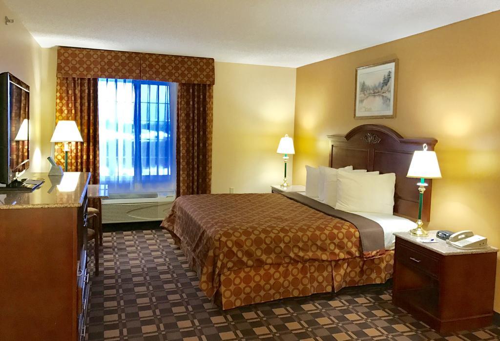 Cabot Inn & Suites Ланкастър Стая снимка