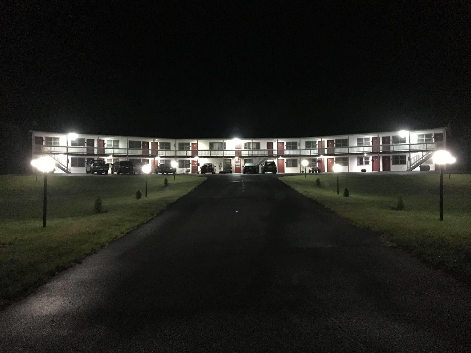 Cabot Inn & Suites Ланкастър Екстериор снимка